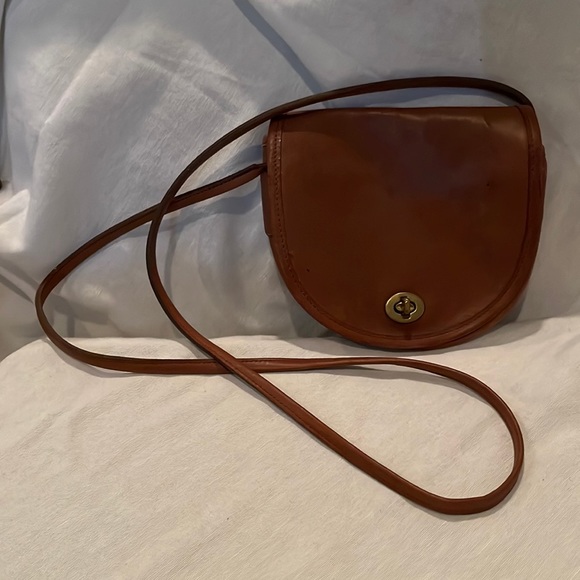 Coach Handbags - Vintage Coach Mini Bag Crossbody Leather NYC